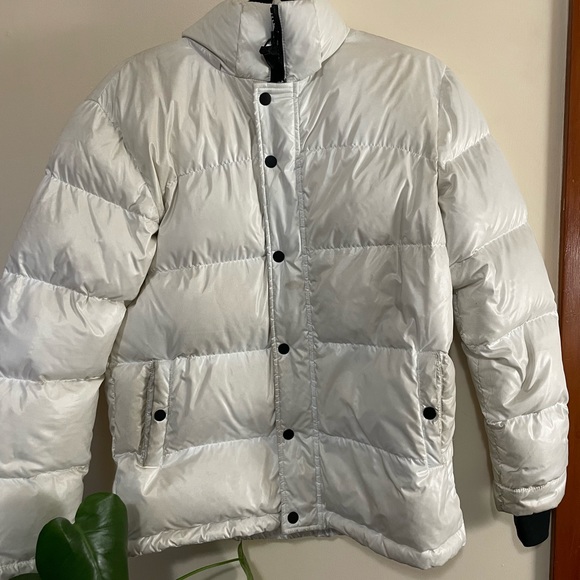 Aritzia Super Puff - Picture 2 of 2